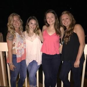 Meet your Posher, Alyssa